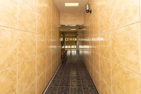 Casa à venda com 330m², 3 quartos e 3 vagas Casa à venda com 330m², 3 quartos e 3 vagasCorredor
