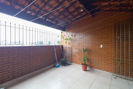 Casa à venda com 330m², 3 quartos e 3 vagas Casa à venda com 330m², 3 quartos e 3 vagasChurrasqueira