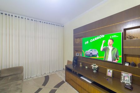 Sala de casa à venda com 3 quartos, 330m² em Cidade Líder, São Paulo