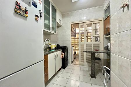 Casa de condomínio à venda com 176m², 3 quartos e 2 vagasCozinha