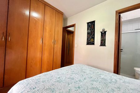 Casa de condomínio à venda com 176m², 3 quartos e 2 vagasSuite