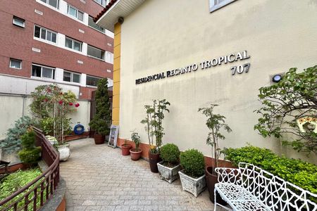 Casa de condomínio à venda com 176m², 3 quartos e 2 vagasFachada