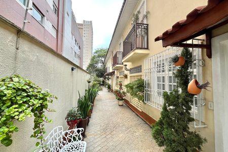 Casa de condomínio à venda com 176m², 3 quartos e 2 vagasÁrea comum