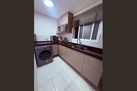 Cozinha de apartamento para alugar com 1 quarto, 32m² em Vila Bela, São Paulo