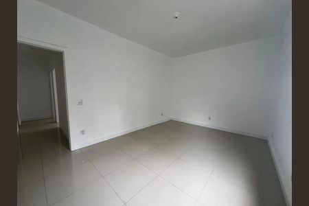 Apartamento para alugar com 105m², 3 quartos e sem vagaQuarto 2
