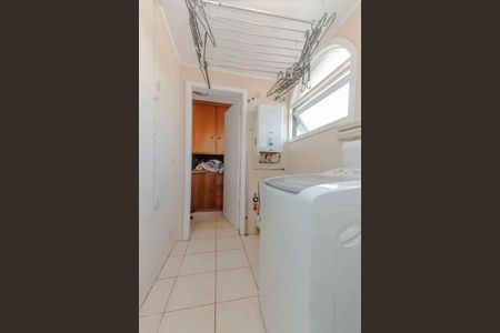 Área de serviço de apartamento para alugar com 3 quartos, 121m² em Petrópolis, Porto Alegre