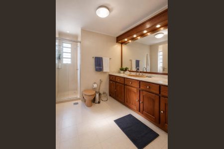 Banheiro 2 de apartamento para alugar com 3 quartos, 121m² em Petrópolis, Porto Alegre