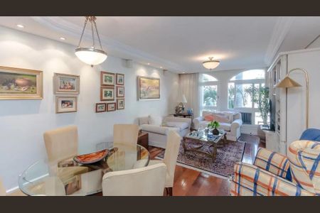 Sala de apartamento para alugar com 3 quartos, 121m² em Petrópolis, Porto Alegre