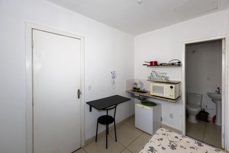 Studio para alugar com 15m², 1 quarto e sem vaga Studio para alugar com 15m², 1 quarto e sem vagaSala/Quarto