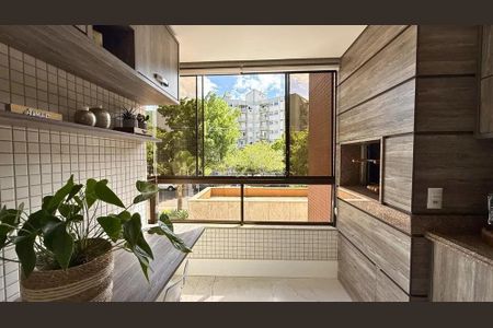 Apartamento para alugar com 97m², 3 quartos e 1 vaga Apartamento para alugar com 97m², 3 quartos e 1 vagaVaranda