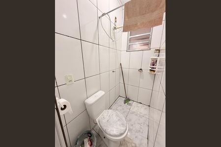 Casa à venda com 234m², 4 quartos e 2 vagasBanheiro 1 - Casa 3