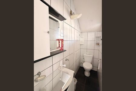 Casa à venda com 234m², 4 quartos e 2 vagasBanheiro 1 - Casa 2