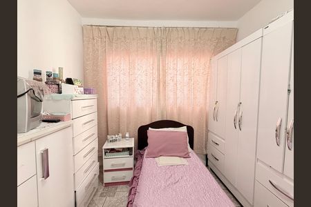Casa à venda com 234m², 4 quartos e 2 vagasQuarto 1 - Casa 2