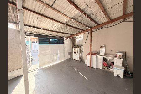 Casa à venda com 234m², 4 quartos e 2 vagasGaragem com área de serviço
