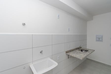 Apartamento para alugar com 54m², 2 quartos e 1 vaga Apartamento para alugar com 54m², 2 quartos e 1 vagaCozinha e Área de Serviço