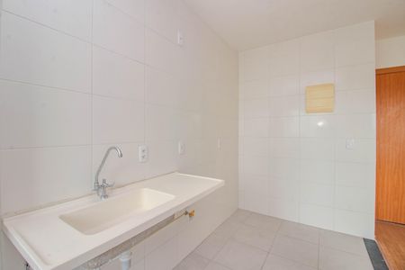 Apartamento à venda com 44m², 2 quartos e 1 vaga Apartamento à venda com 44m², 2 quartos e 1 vagaCozinha e Área de Serviço