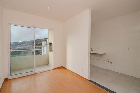 Apartamento à venda com 44m², 2 quartos e 1 vaga Apartamento à venda com 44m², 2 quartos e 1 vagaSala