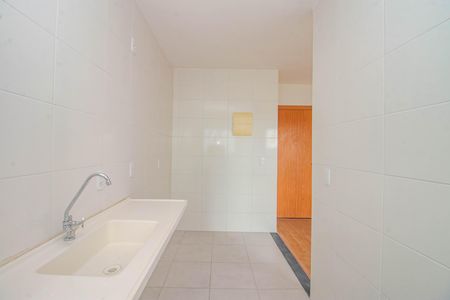 Apartamento à venda com 44m², 2 quartos e 1 vaga Apartamento à venda com 44m², 2 quartos e 1 vagaCozinha e Área de Serviço