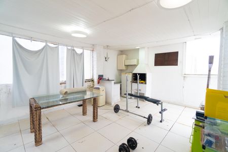 Apartamento à venda com 190m², 3 quartos e 1 vagaChurrasqueira