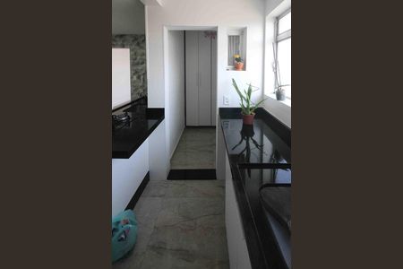 Apartamento para alugar com 70m², 2 quartos e 1 vagaCozinha
