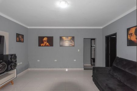 Casa à venda com 430m², 5 quartos e 4 vagas Casa à venda com 430m², 5 quartos e 4 vagasSala 2