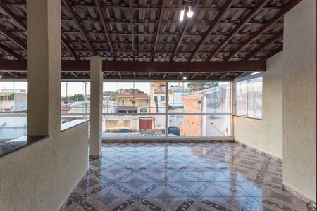 Casa à venda com 430m², 5 quartos e 4 vagas Casa à venda com 430m², 5 quartos e 4 vagasSalão