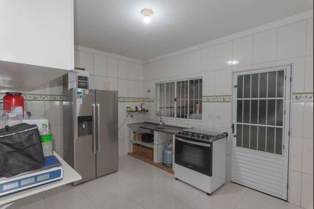 Casa à venda com 430m², 5 quartos e 4 vagas Casa à venda com 430m², 5 quartos e 4 vagasCozinha 2
