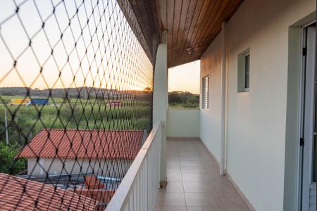 Casa à venda com 430m², 5 quartos e 4 vagas Casa à venda com 430m², 5 quartos e 4 vagasVaranda 2