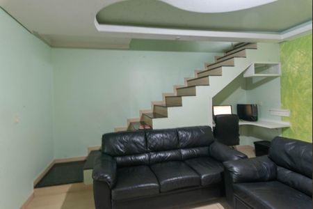 Casa à venda com 430m², 5 quartos e 4 vagas Casa à venda com 430m², 5 quartos e 4 vagasSala
