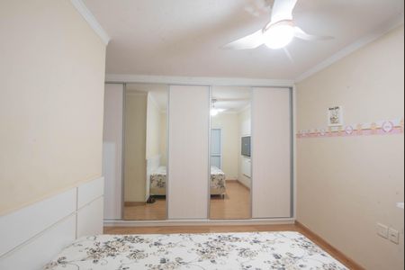 Casa à venda com 430m², 5 quartos e 4 vagas Casa à venda com 430m², 5 quartos e 4 vagasSuíte 1