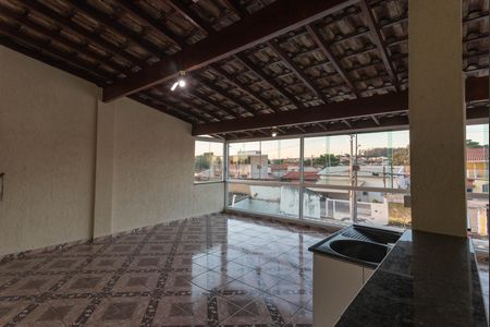Casa à venda com 430m², 5 quartos e 4 vagas Casa à venda com 430m², 5 quartos e 4 vagasSalão