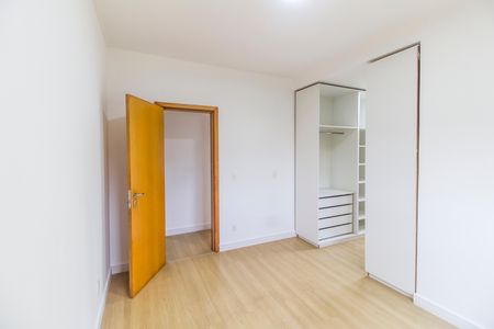 Apartamento para alugar com 113m², 3 quartos e 2 vagas Apartamento para alugar com 113m², 3 quartos e 2 vagasSuíte