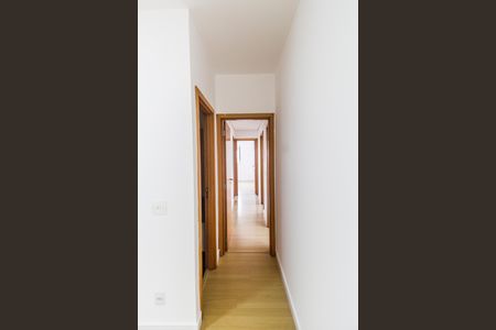 Apartamento para alugar com 113m², 3 quartos e 2 vagas Apartamento para alugar com 113m², 3 quartos e 2 vagasCorredor