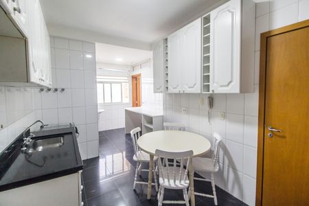 Apartamento para alugar com 113m², 3 quartos e 2 vagas Apartamento para alugar com 113m², 3 quartos e 2 vagasCozinha