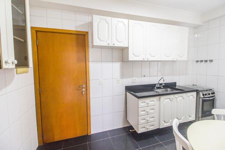 Apartamento para alugar com 113m², 3 quartos e 2 vagas Apartamento para alugar com 113m², 3 quartos e 2 vagasCozinha