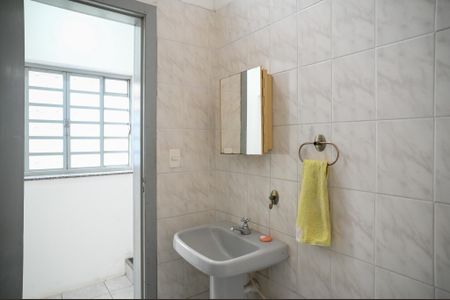 Casa para alugar com 192m², 3 quartos e 2 vagas Casa para alugar com 192m², 3 quartos e 2 vagasBanheiro - Casa 2