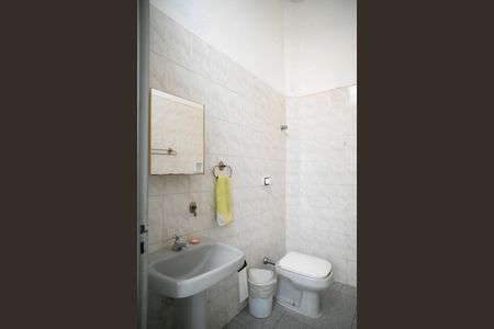 Casa para alugar com 192m², 3 quartos e 2 vagas Casa para alugar com 192m², 3 quartos e 2 vagasBanheiro - Casa 2
