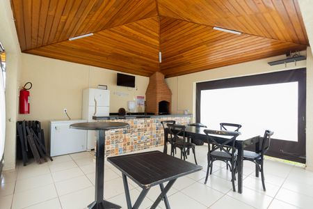 Apartamento à venda com 44m², 2 quartos e 1 vaga Apartamento à venda com 44m², 2 quartos e 1 vagaÁrea comum - Churrasqueira