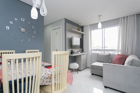 Apartamento à venda com 44m², 2 quartos e 1 vaga Apartamento à venda com 44m², 2 quartos e 1 vagaSala