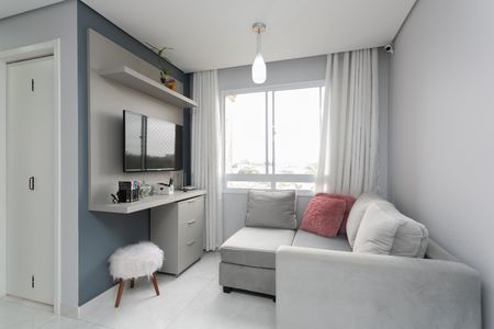 Apartamento à venda com 44m², 2 quartos e 1 vaga Apartamento à venda com 44m², 2 quartos e 1 vagaSala