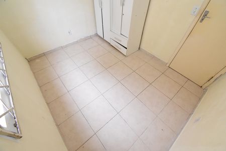 Quarto 1 de apartamento para alugar com 2 quartos, 40m² em Santa Cândida, Curitiba