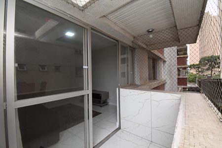 Sacada de apartamento para alugar com 3 quartos, 90m² em Cristo Rei, Curitiba