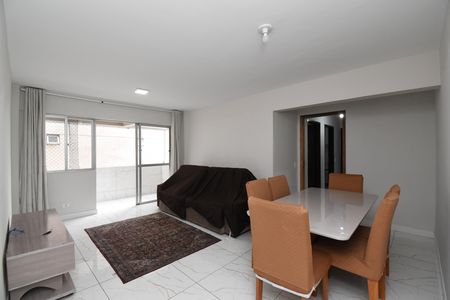 Apartamento para alugar com 90m², 3 quartos e 1 vagaSala