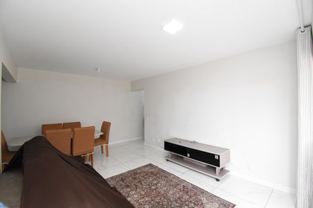 Sala de apartamento para alugar com 3 quartos, 90m² em Cristo Rei, Curitiba