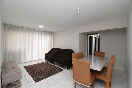 Sala de apartamento para alugar com 3 quartos, 90m² em Cristo Rei, Curitiba