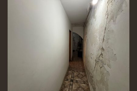 Casa à venda com 250m², 4 quartos e 2 vagas Casa à venda com 250m², 4 quartos e 2 vagasCorredor
