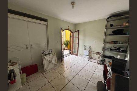 Casa à venda com 250m², 4 quartos e 2 vagas Casa à venda com 250m², 4 quartos e 2 vagasQuarto 3