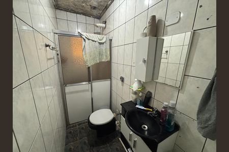 Casa à venda com 250m², 4 quartos e 2 vagas Casa à venda com 250m², 4 quartos e 2 vagasBanheiro 2