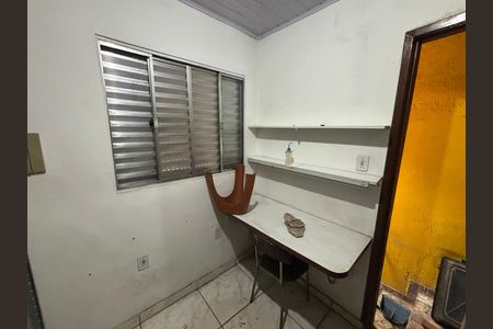 Casa à venda com 250m², 4 quartos e 2 vagas Casa à venda com 250m², 4 quartos e 2 vagasÁrea de Serviço
