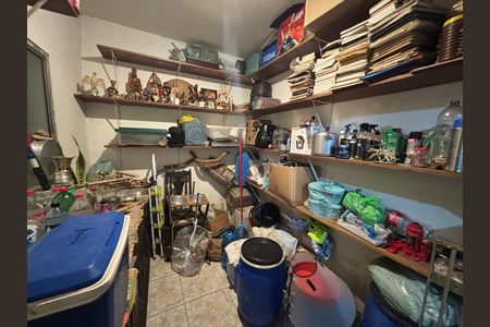 Casa à venda com 250m², 4 quartos e 2 vagas Casa à venda com 250m², 4 quartos e 2 vagasÁrea de Serviço
